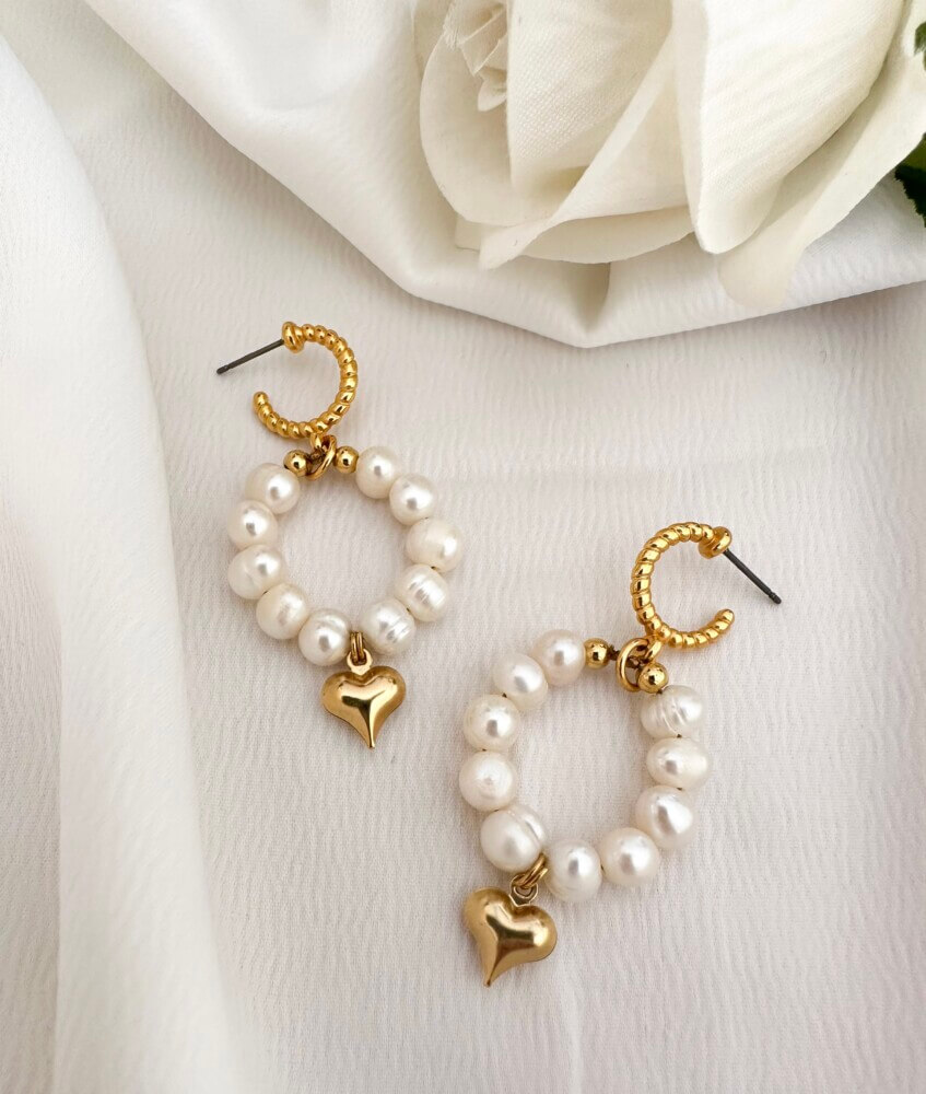 Elegance earrings 🤍