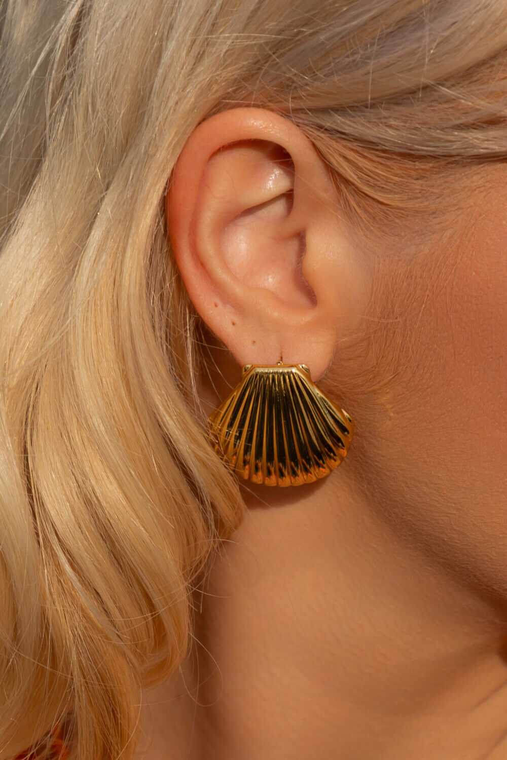 Clam earrings 🐚