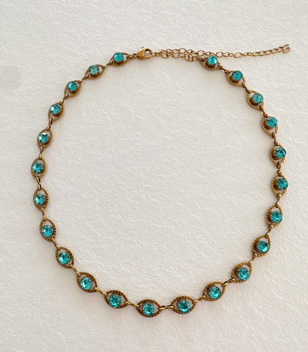 Crystal chocker (blue)🩵