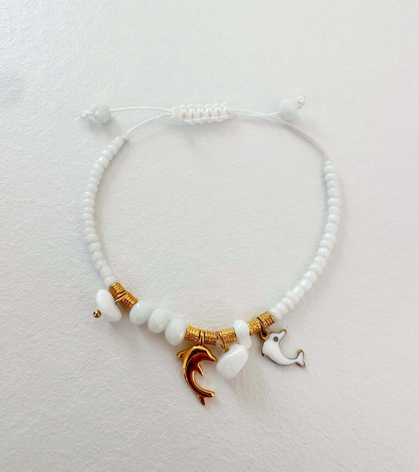 White dolphin bracelet 🐬
